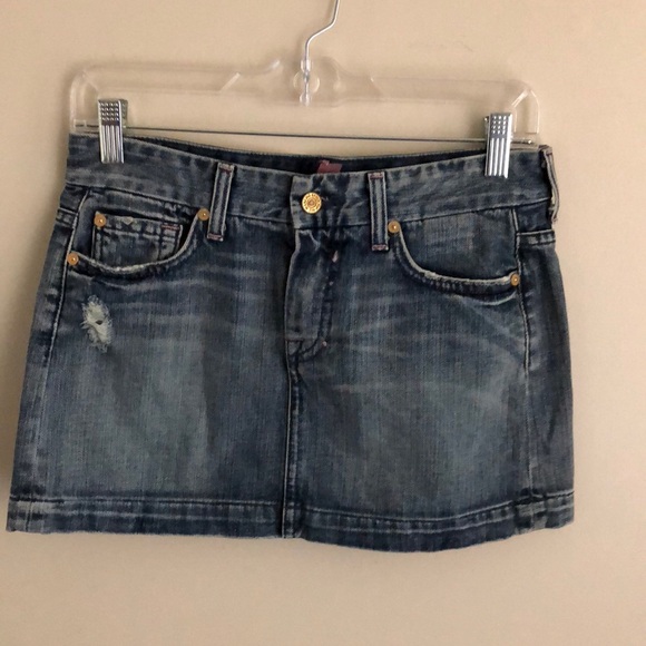 7 for All Mankind mini skirt in a 26! - Picture 1 of 4